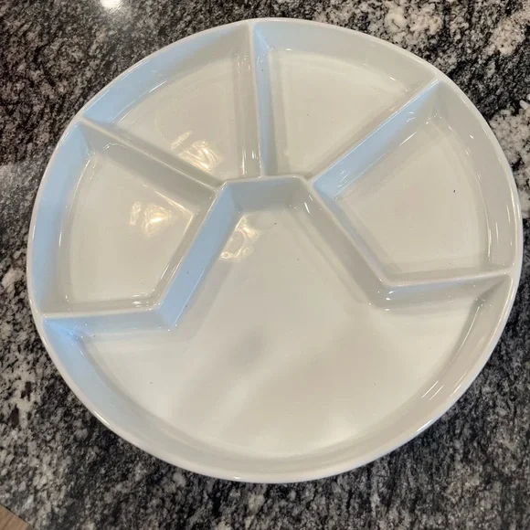 Segmented Serving Plate - Picture 1 of 2